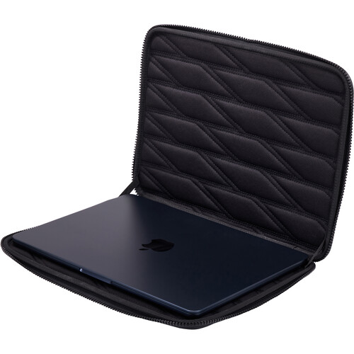HUSA THULE Gauntlet 5 MacBook Pro 1 Cod Produs: 3205410 [5]